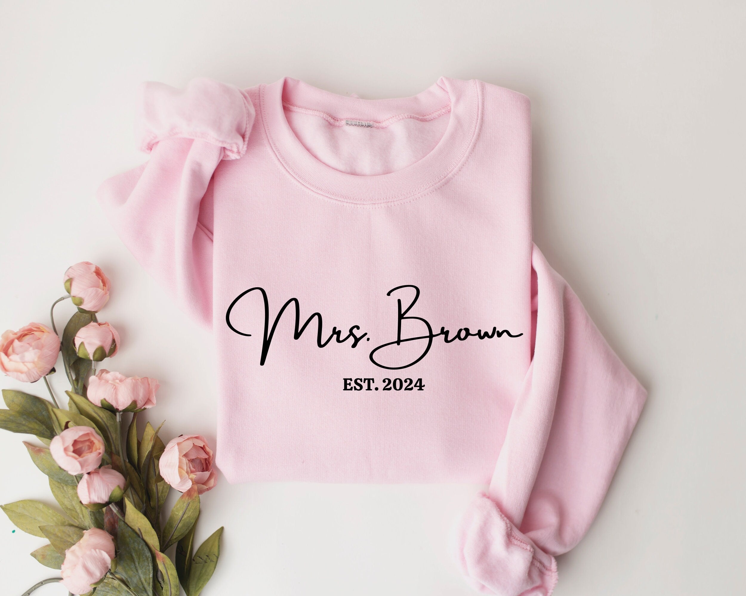 Custom Mrs Sweatshirt, Mrs Last Name Sweatshirt, Bride Personalized Sweatshirt, Wifey Sweatshirt, Bride Sweatshirt, Mrs Custom, Future Mrs