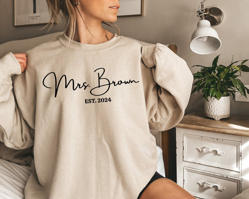 Custom Mrs Sweatshirt, Mrs Last Name Sweatshirt, Bride Personalized Sweatshirt, Wifey Sweatshirt, Bride Sweatshirt, Mrs Custom, Future Mrs